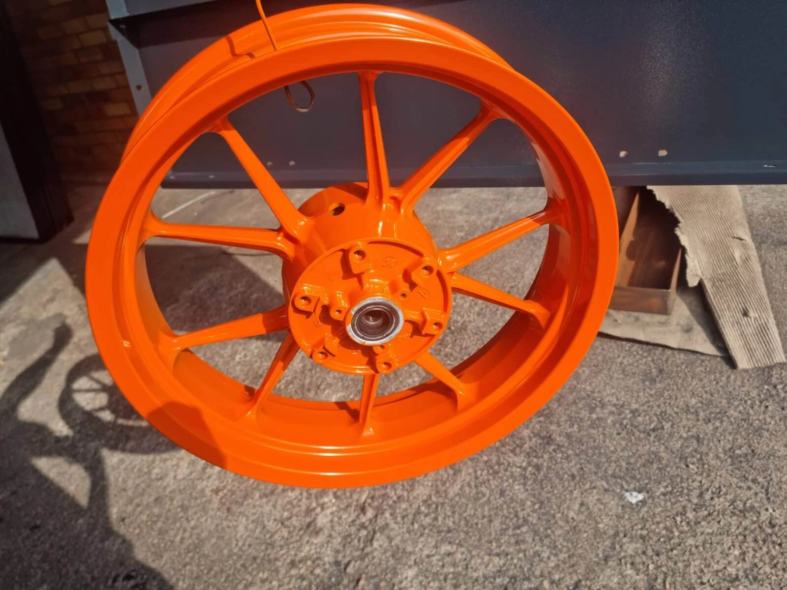 Detailed coating craftsmanship